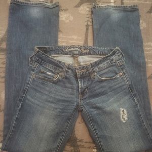 American eagle distressed jeans